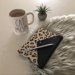 Meet your Posher, Lacey